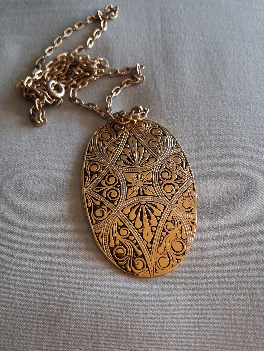 Spainish 12kf Gold Signed Damascene Oval Pendant Necklace - Women Jewelry